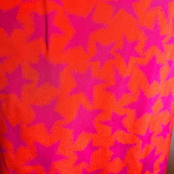 1980s Ports Trademark Designs Hong Kong Star Print Blouse and Skirt Set - Picture 2 of 12